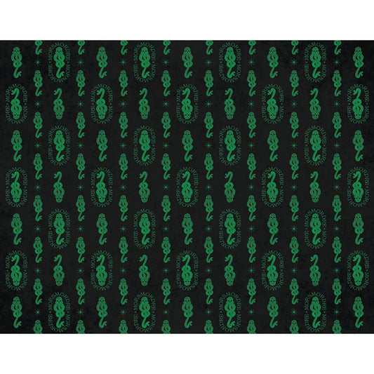 Caderno pautado Harry Potter com padrão repetido verde da Marca Negra no interior da capa.