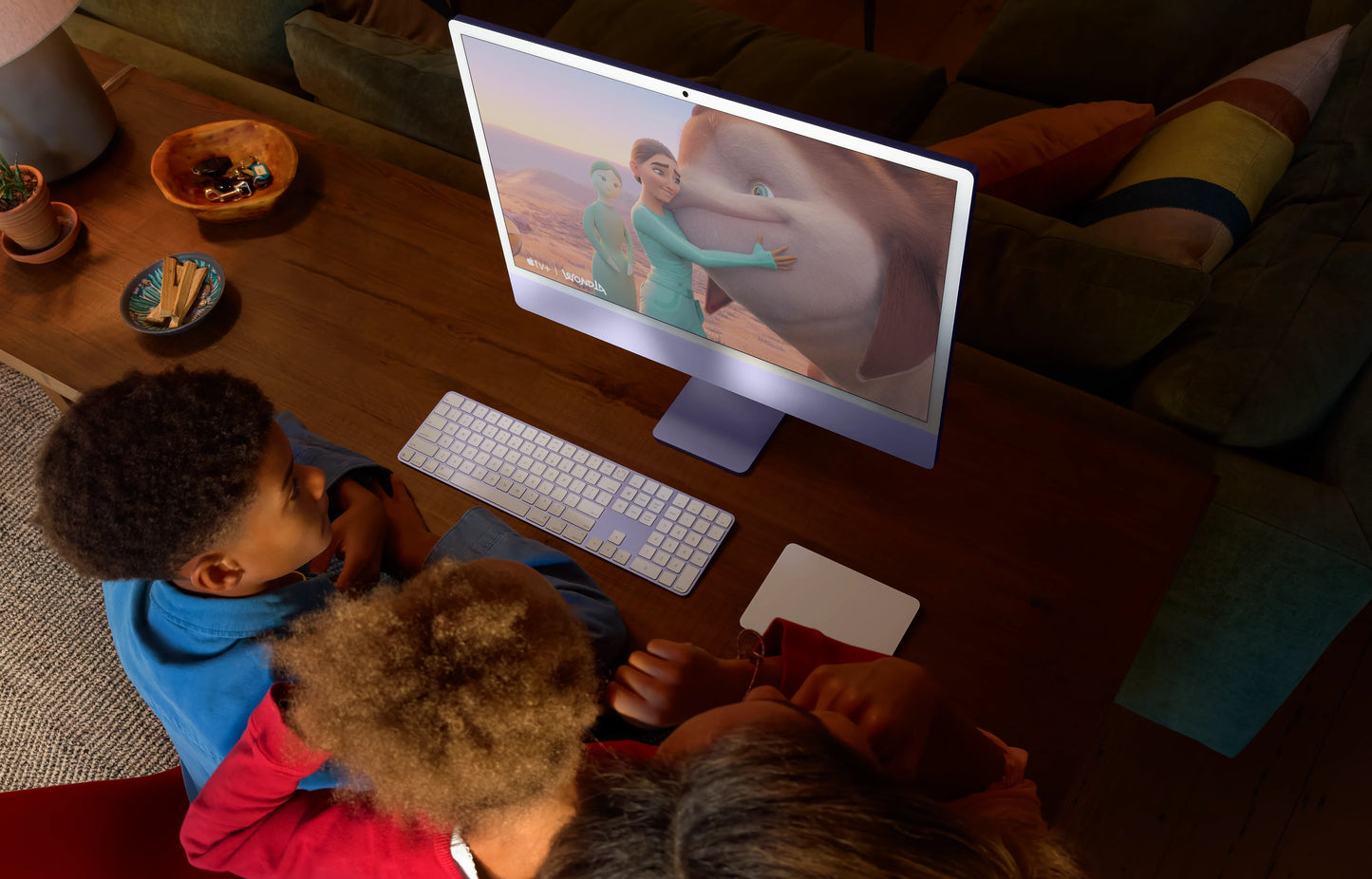 iMac 24" Retina 4.5K — Apple M4 (8‑core CPU, 8‑core GPU)