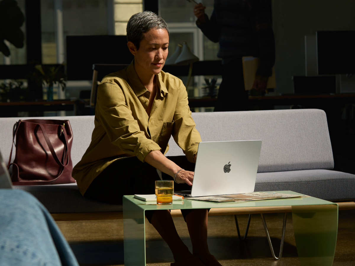 MacBook Pro 14" M5 10CPU 10GPU 16NPU