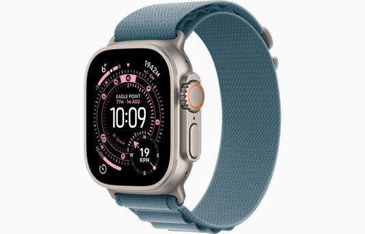 Apple Watch Ultra 3 — Titânio Natural · Cellular · Correia Alpinista Azul Claro · 64 GB