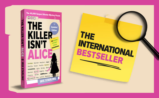 Dois livros de mistério com capas “The Killer Isn’t Alice” e lupa ampliadora