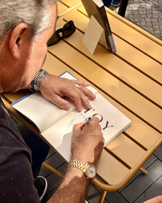 Toy: Coração Não Tem Idade | Pré-venda autografada